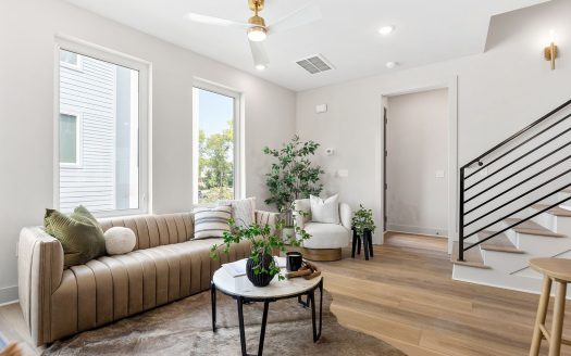 Single Family Home for Sale in Nashville, TN 37216 – 4 Bedrooms, 4 Baths – $669000