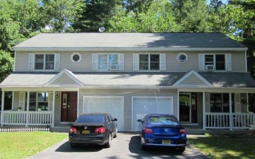 3-Bedroom Townhouse for Rent in Halfmoon, NY 12065 – $2150/mo | 2 Baths | Updated 2025