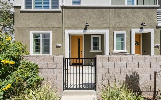 Townhouse for Sale in San Pedro, CA 90732 – 4 Bedrooms, 4 Baths – $949700