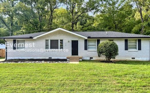 3-Bedroom Single Family Home for Rent in Nashville, TN 37211 – $2400/mo | 2 Baths | Updated 2025