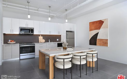 Condo for Sale in Los Angeles, CA 90015 – 2 Bedroom, 1 Bath – $699000