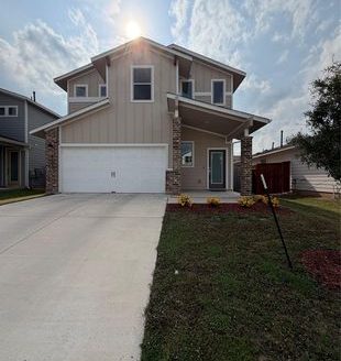 3-Bedroom Single Family Home for Rent in Austin, TX 78744 – $2300/mo | 3 Baths | Updated 2025