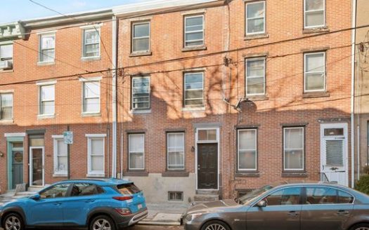 3-Bedroom Townhouse  for Rent in Philadelphia, PA 19123 – $1800/mo | 1 Baths | Updated 2025