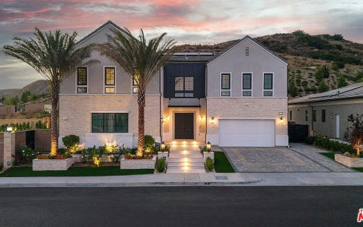 Single Family Home for Sale in Northridge, CA 91326 – 5 Bedrooms, 6 Baths – $3879000