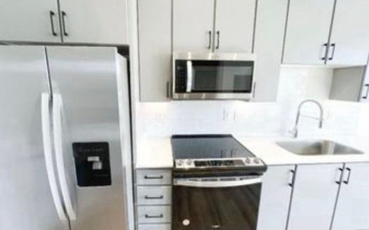 Condo for Sale in Nashville, TN 37203 – 1 Bedroom, 1 Bath – $239900