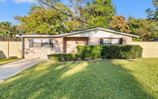 4-Bedroom Single Family Home for Rent in Jacksonville, FL 32218 – $1650/mo | 2 Baths | Updated 2025