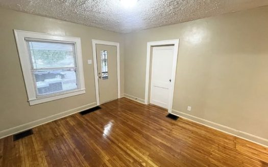 2-Bedroom Single Family Home for Rent in Indianapolis, IN 46201 – $995/mo | 1 Baths | Updated 2025