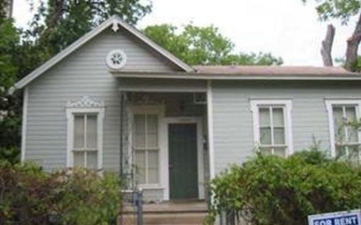 2-Bedroom Multi Family Home for Rent in Austin, TX 78705 – $1550/mo | 1 Baths | Updated 2025