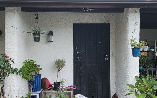 Townhouse for Sale in Burbank, CA 91504 – 2 Bedrooms, 3 Baths – $665000