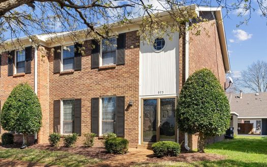 Townhouse for Sale in Nashville, TN 37221 – 3 Bedrooms, 3 Baths – $369900