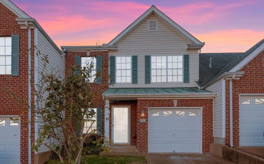 Townhouse for Sale in Nashville, TN 37214 – 3 Bedrooms, 3 Baths – $319900