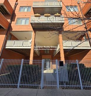 3-Bedroom Apartment  for Rent in Chicago, IL 60618 – $3760/mo | 2 Baths | Updated 2025