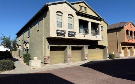 2-Bedroom Townhouse for Rent in Phoenix, AZ 85022 – $1700/mo | 3 Baths | Updated 2025