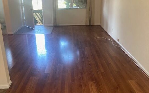 Townhouse for Sale in Winnetka, CA 91306 – 2 Bedrooms, 2 Baths – $468888