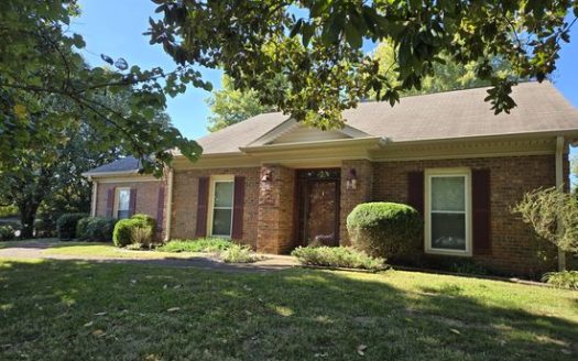 3-Bedroom Single Family Home for Rent in Nashville, TN 37221 – $2495/mo | 2 Baths | Updated 2025