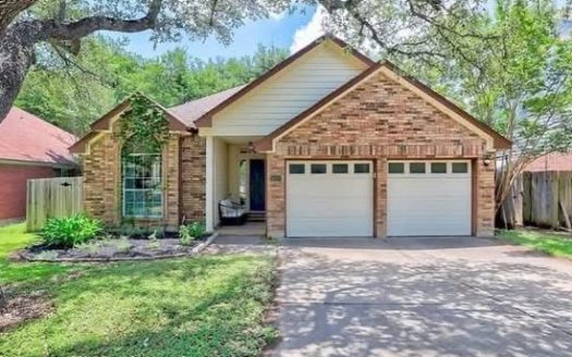 3-Bedroom Single Family Home for Rent in Austin, TX 78749 – $2800/mo | 2 Baths | Updated 2025