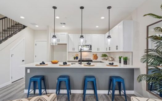 3-Bedroom Townhouse for Rent in Phoenix, AZ 85006 – $2395/mo | 3 Baths | Updated 2025