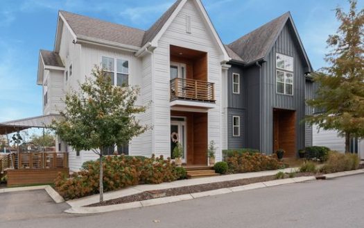 3-Bedroom Single Family Home for Rent in Nashville, TN 37209 – $2750/mo | 3 Baths | Updated 2025