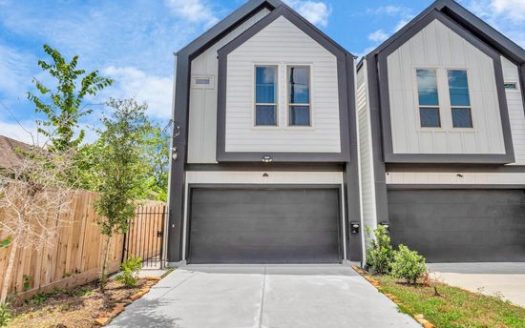 3-Bedroom Single Family Home for Rent in Houston, TX 77004 – $2699/mo | 3 Baths | Updated 2025