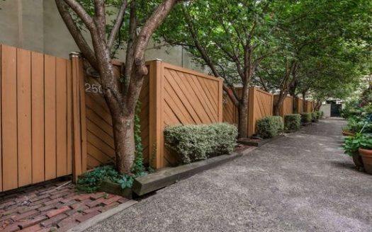 2-Bedroom Townhouse  for Rent in Philadelphia, PA 19107 – $2800/mo | 2 Baths | Updated 2025