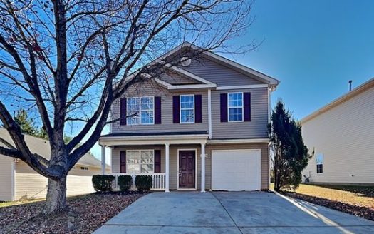 3-Bedroom Single Family Home for Rent in Charlotte, NC 28214 – $1795/mo | 3 Baths | Updated 2025