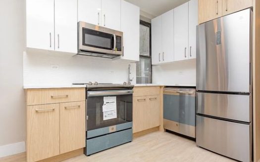 4-Bedroom Apartment for Rent in Brooklyn, NY 11233 – $4000/mo | 3 Baths | Updated 2025