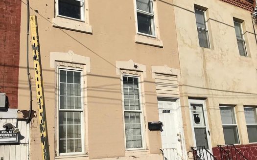 Townhouse for Sale in Philadelphia, PA 19133 – 3 Bedroom, 1 Bath – $90000