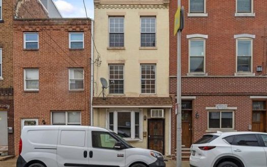 4-Bedroom Townhouse  for Rent in Philadelphia, PA 19147 – $2700/mo | 2 Baths | Updated 2025