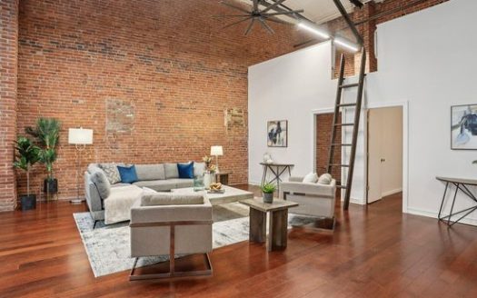 Condo for Sale in Philadelphia, PA 19123 – 3 Bedrooms, 2 Baths – $574900