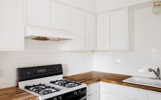 3-Bedroom Single Family Home for Rent in Austin, TX 78745 – $1850/mo | 2 Baths | Updated 2025