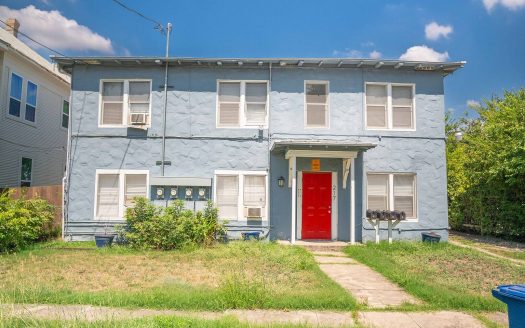 Multi Family Home for Sale in San Antonio, TX 78210 – 4 Bedrooms, 4 Baths – $399000