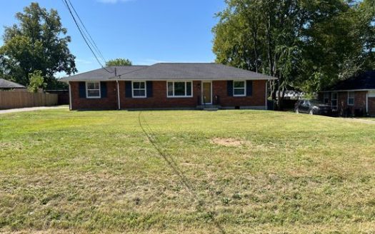 3-Bedroom Single Family Home for Rent in Nashville, TN 37214 – $2000/mo | 1 Baths | Updated 2025