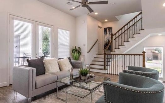 3-Bedroom Townhouse for Rent in Houston, TX 77004 – $2650/mo | 4 Baths | Updated 2025