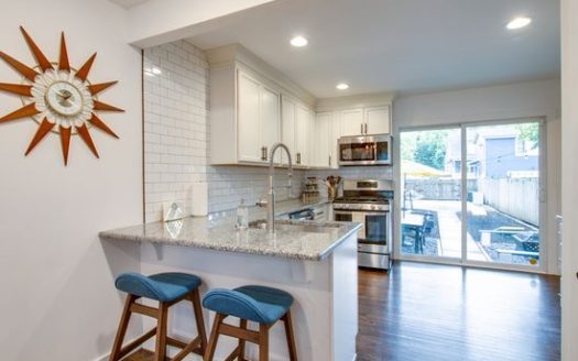 3-Bedroom Townhouse  for Rent in Nashville, TN 37207 – $3000/mo | 2 Baths | Updated 2025