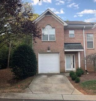 3-Bedroom Townhouse  for Rent in Charlotte, NC 28209 – $2400/mo | 3 Baths | Updated 2025