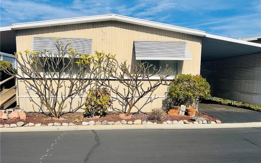 Manufactured for Sale in Harbor City, CA 90710 – 2 Bedrooms, 2 Baths – $135000