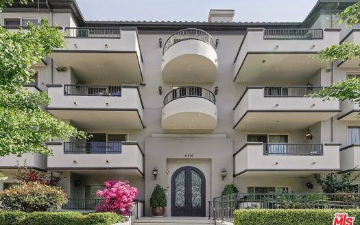 Condo for Sale in North Hollywood, CA 91602 – 3 Bedrooms, 3 Baths – $849000