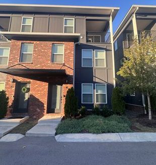1-Bedroom Townhouse for Rent in Nashville, TN 37207 – $2050/mo | 2 Baths | Updated 2025