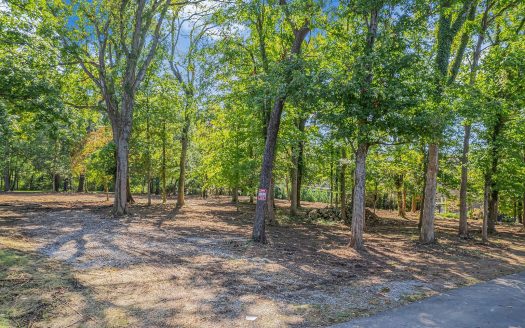 Lot for Sale in Nashville, TN 37215 – 1 Bedroom, 1 Bath – $1095000