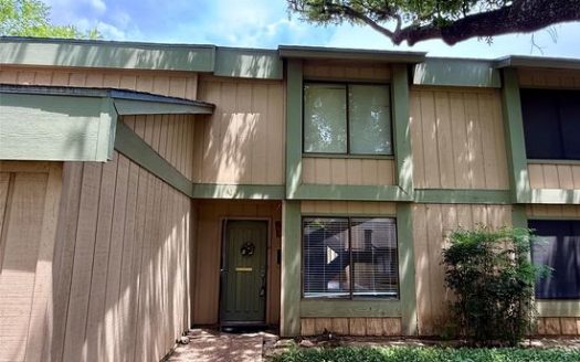 3-Bedroom Townhouse for Rent in Austin, TX 78758 – $1550/mo | 2 Baths | Updated 2025