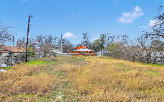 Lot for Sale in San Antonio, TX 78211 – 1 Bedroom, 1 Bath – $97500