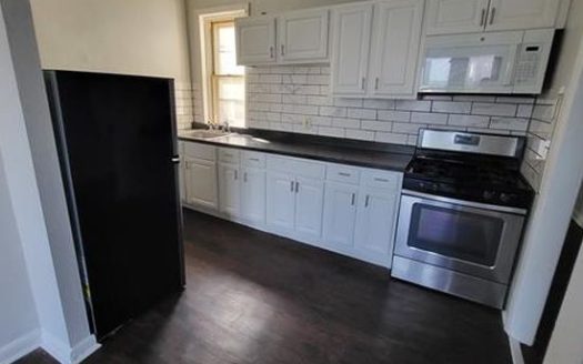 3-Bedroom Apartment  for Rent in Philadelphia, PA 19151 – $1100/mo | 1 Baths | Updated 2025