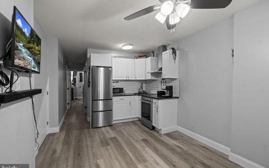 Multi Family Home for Sale in Philadelphia, PA 19140 – 4 Bedrooms, 2 Baths – $220000