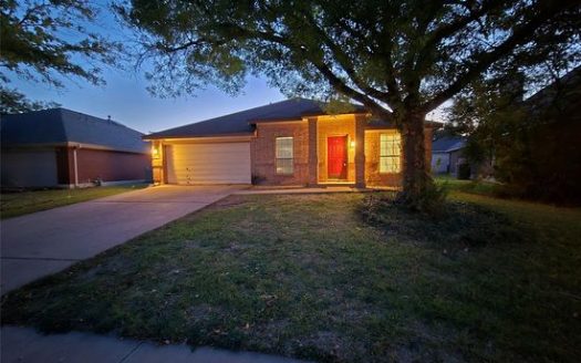 5-Bedroom Single Family Home for Rent in Austin, TX 78717 – $2500/mo | 3 Baths | Updated 2025