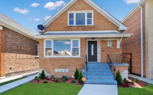 2-Bedroom Apartment  for Rent in Chicago, IL 60629 – $1800/mo | 1 Baths | Updated 2025