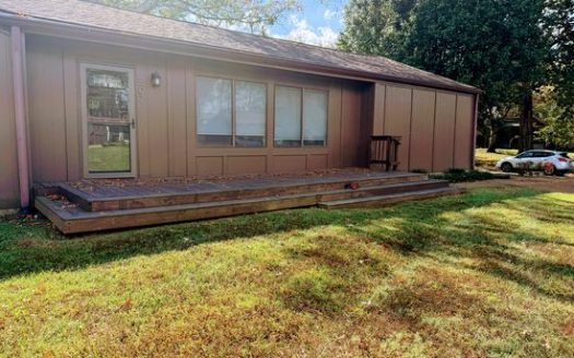 3-Bedroom Single Family Home for Rent in Nashville, TN 37221 – $2200/mo | 2 Baths | Updated 2025