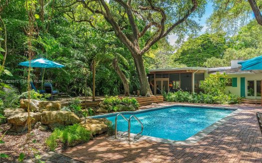 Lot for Sale in Miami, FL 33133 – 1 Bedroom, 1 Bath – $12900000