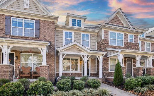 Townhouse for Sale in Hermitage, TN 37076 – 2 Bedrooms, 3 Baths – $319900