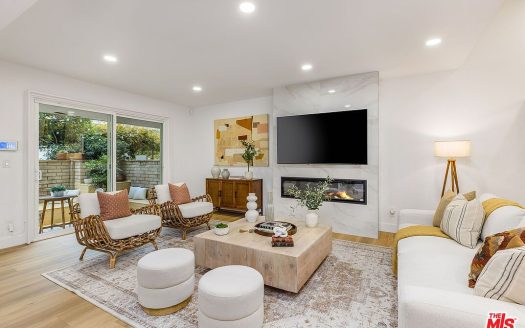 Townhouse for Sale in Marina Del Rey, CA 90292 – 2 Bedrooms, 3 Baths – $1449000