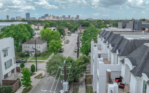 4-Bedroom Single Family Home for Rent in Houston, TX 77098 – $5500/mo | 5 Baths | Updated 2025